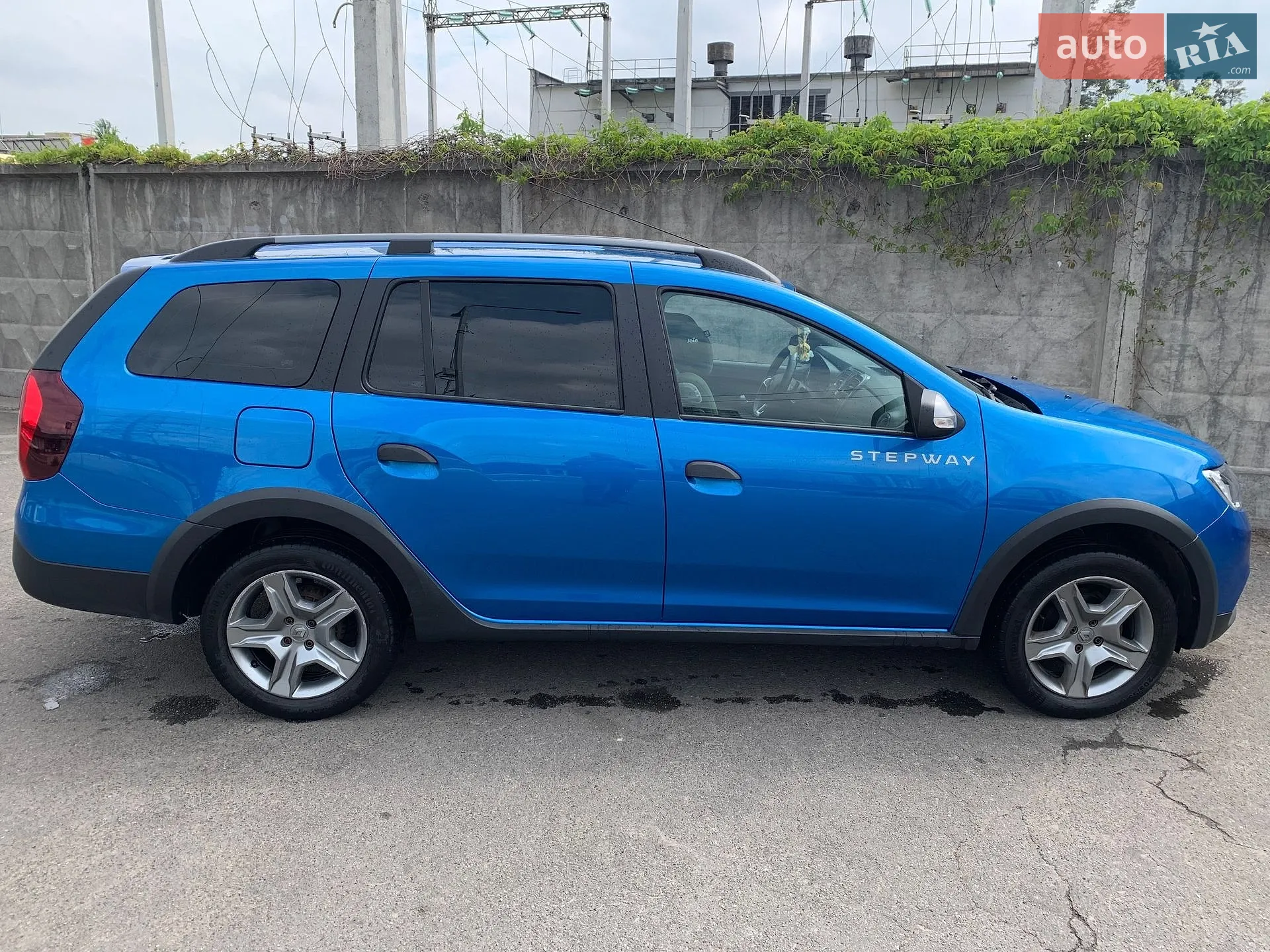 2020 Renault Logan - фото 1