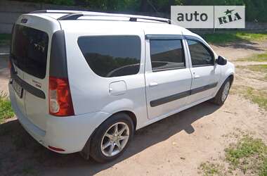 Универсал Renault Logan MCV 2011 в 
