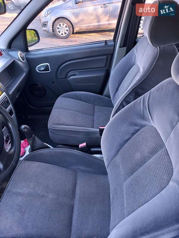 Универсал Renault Logan MCV 2011 в Вишневом