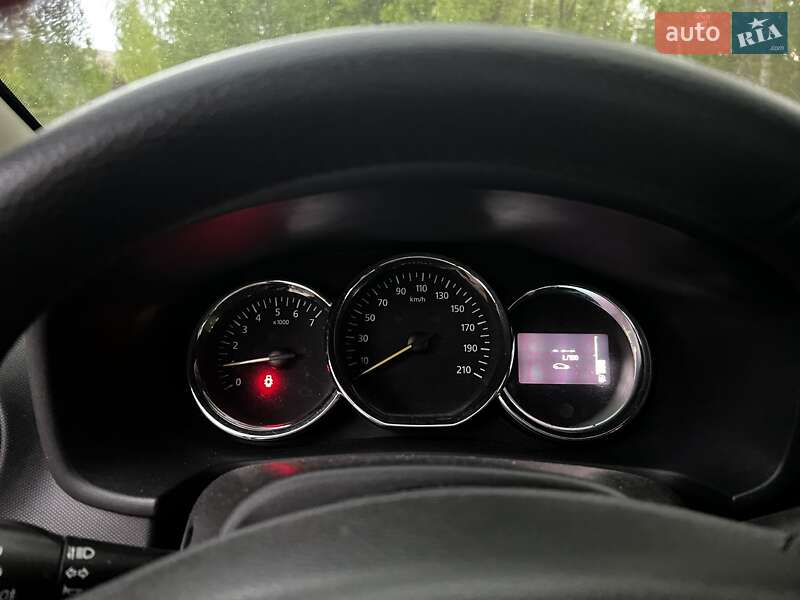 Універсал Renault Logan MCV 2014 в Чернігові
