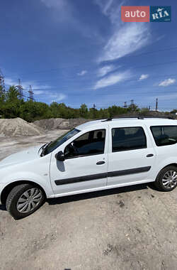 Универсал Renault Logan MCV 2012 в 