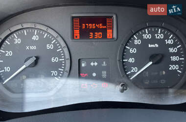Універсал Renault Logan MCV 2010 в  фото 2 Універсал Renault Logan MCV 2010 в