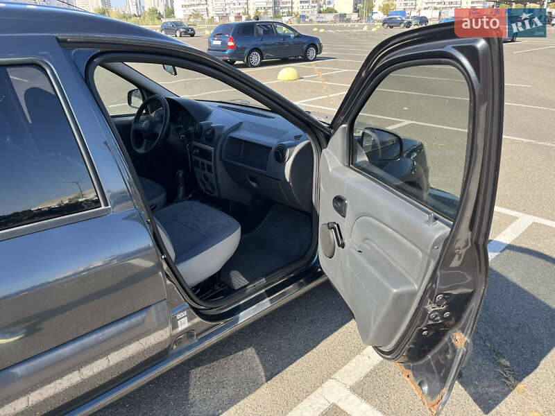 Універсал Renault Logan MCV 2010 в Києві