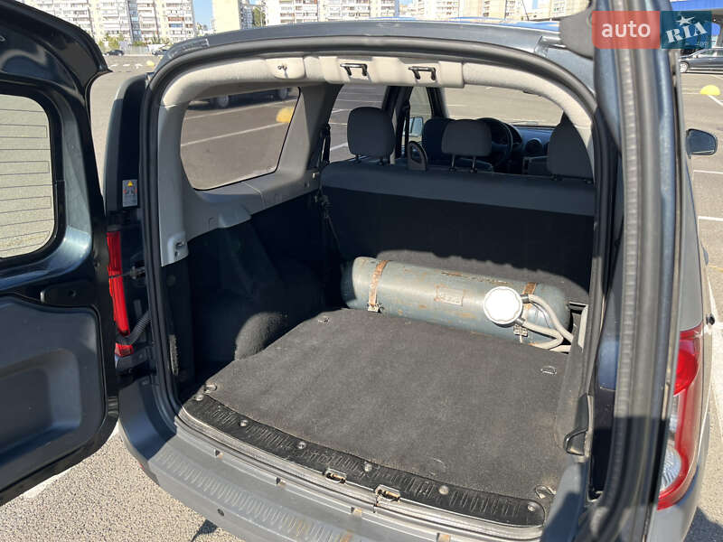 Універсал Renault Logan MCV 2010 в Києві