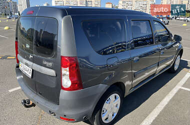 Універсал Renault Logan MCV 2010 в  фото 14 Універсал Renault Logan MCV 2010 в