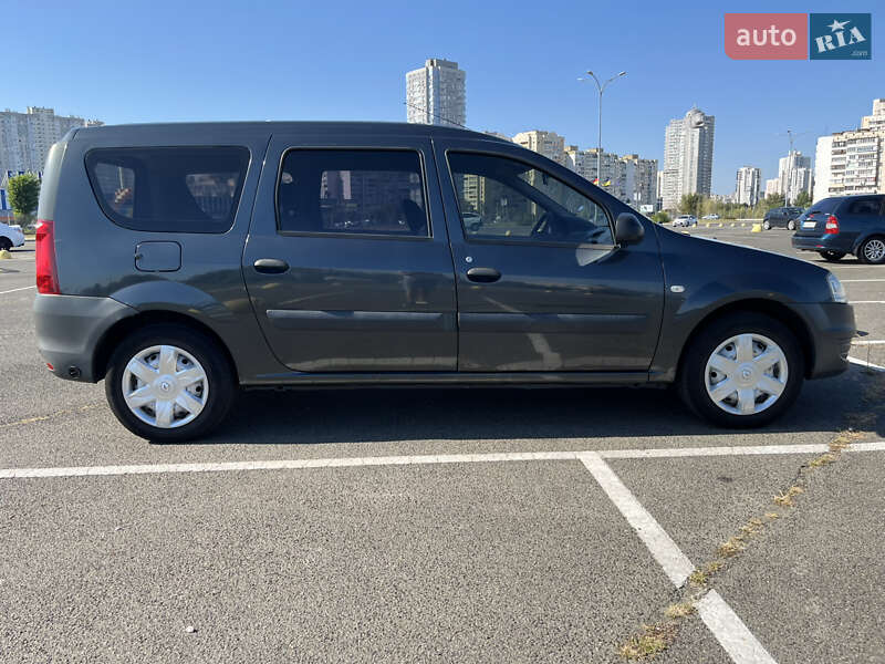 Універсал Renault Logan MCV 2010 в Києві