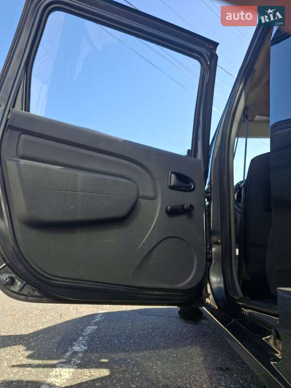 Универсал Renault Logan MCV 2012 в Броварах