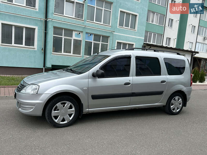 Универсал Renault Logan MCV 2010 в Каменец-Подольском