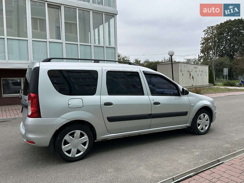 Универсал Renault Logan MCV 2010 в Каменец-Подольском
