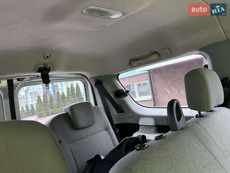 Универсал Renault Logan MCV 2010 в Каменец-Подольском