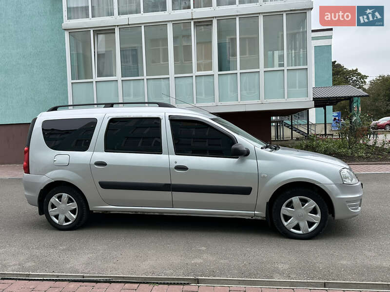 Универсал Renault Logan MCV 2010 в Каменец-Подольском