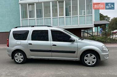Универсал Renault Logan MCV 2010 в 