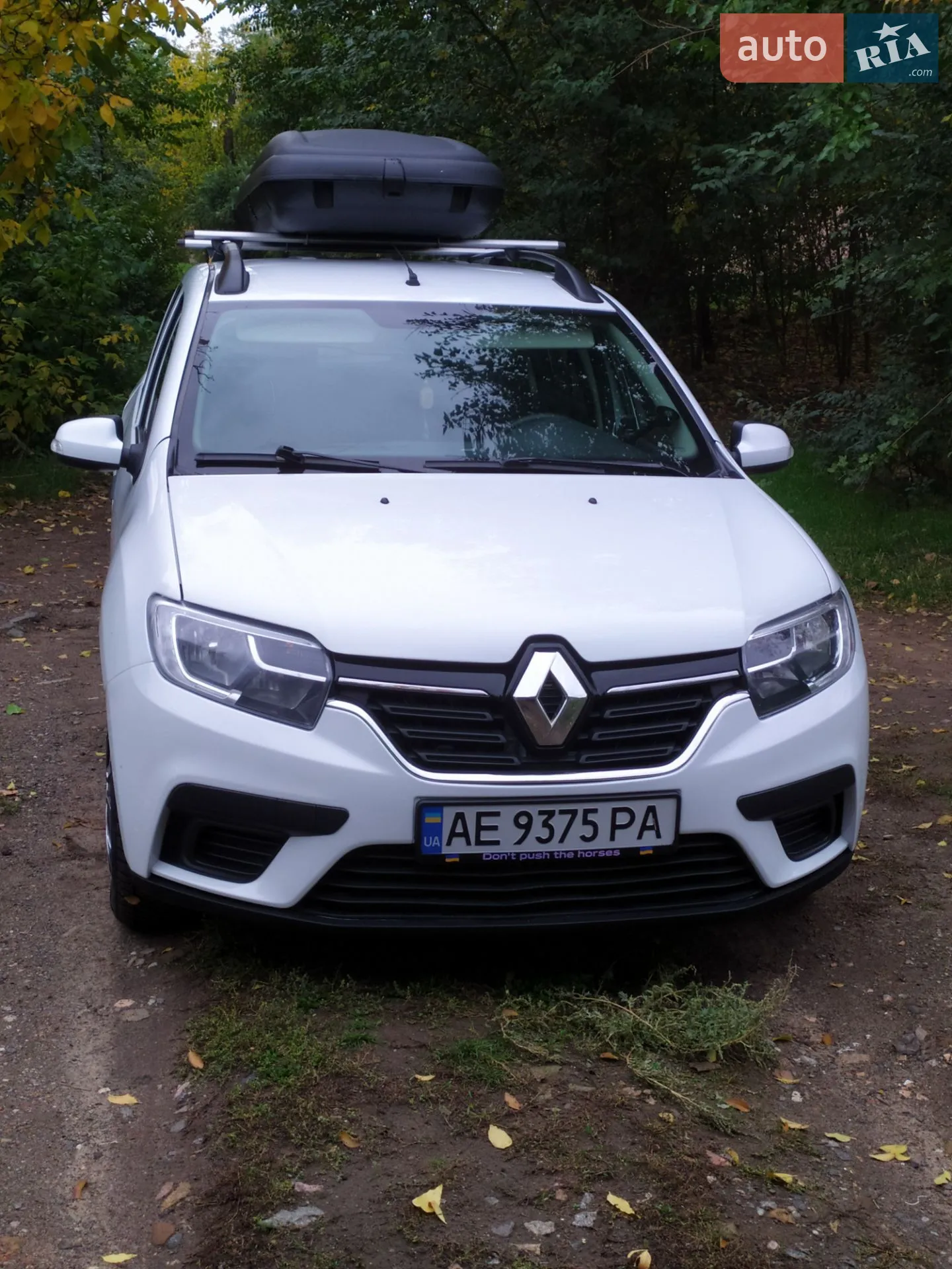 2017 Renault Logan - фото 1