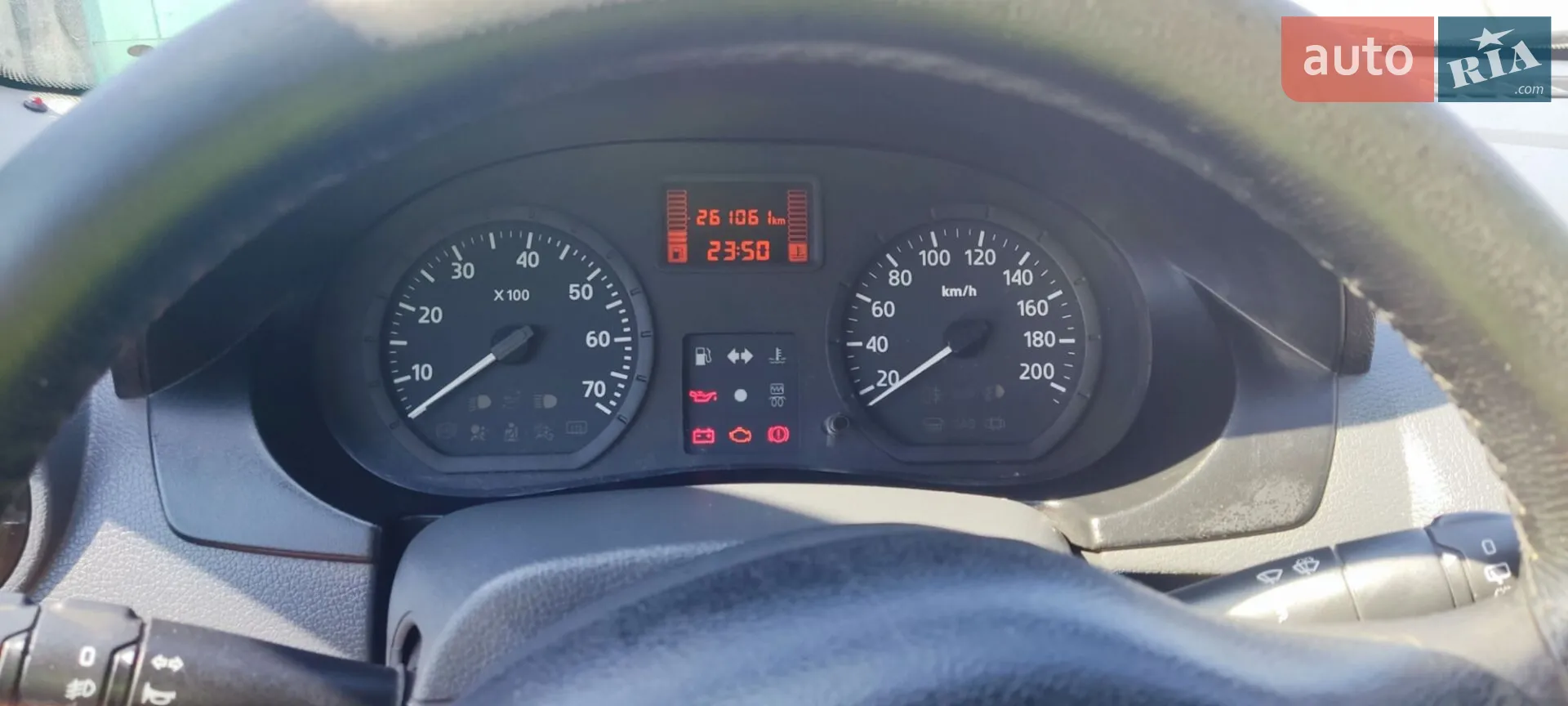 2010 Renault Logan - мініатюра 2
