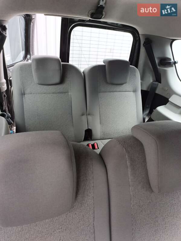 Универсал Renault Logan MCV 2011 в Киеве фото 10 Универсал Renault Logan MCV 2011 в Киеве