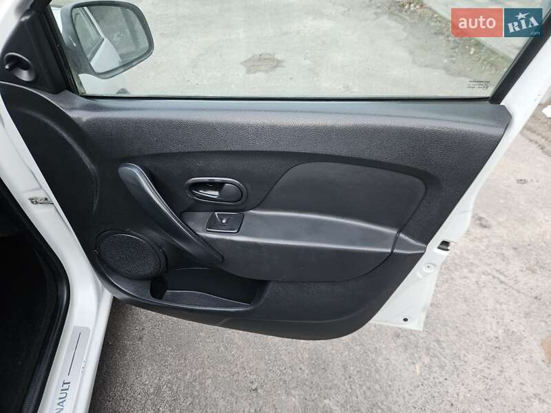 Універсал Renault Logan MCV 2015 в Вінниці