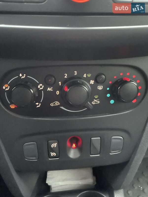 Універсал Renault Logan MCV 2013 в Києві