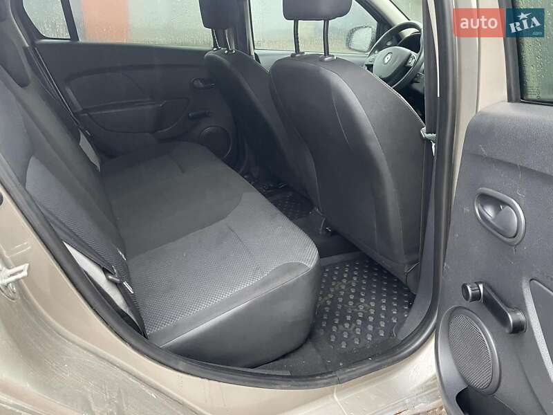 Універсал Renault Logan MCV 2013 в Києві