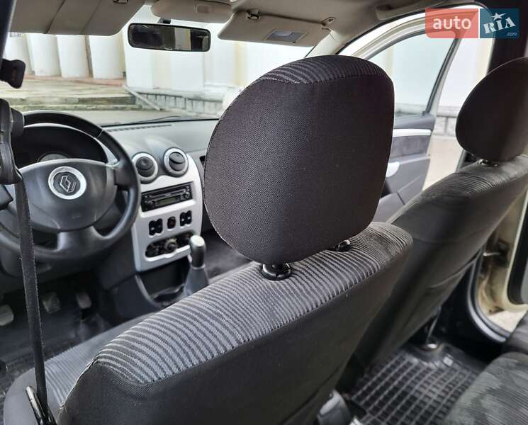 Універсал Renault Logan MCV 2010 в Жовтих Водах