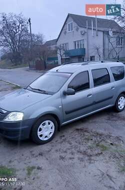 Универсал Renault Logan MCV 2010 в Полтаве