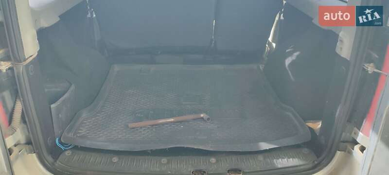 Універсал Renault Logan MCV 2011 в Прилуках фото 11 Універсал Renault Logan MCV 2011 в Прилуках