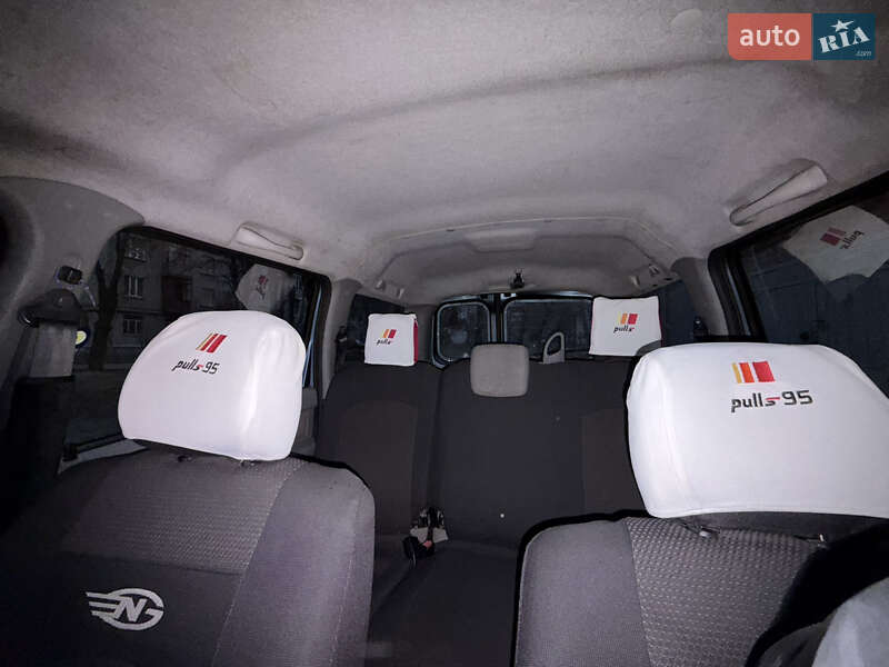 Универсал Renault Logan MCV 2010 в Харькове