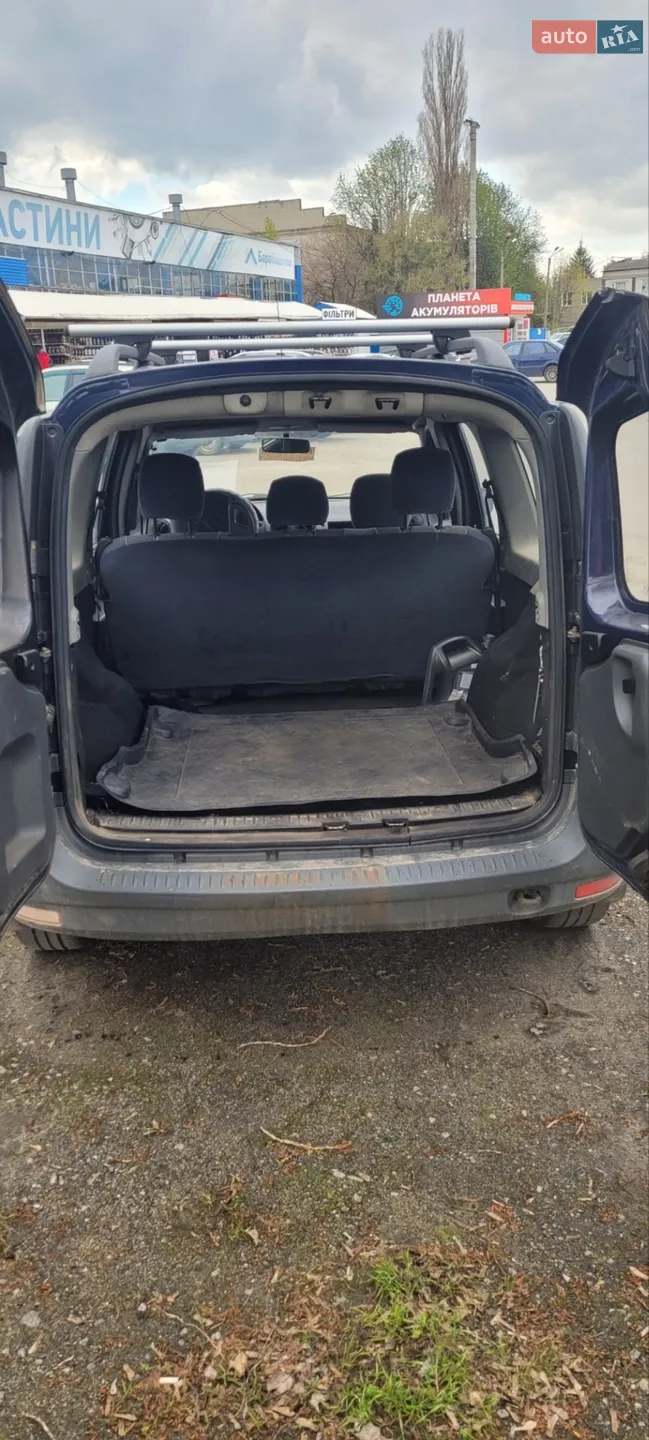 2010 Renault Logan - мініатюра 10