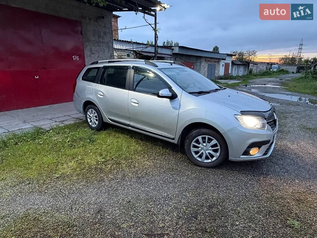 2019 Renault Logan - мініатюра 9