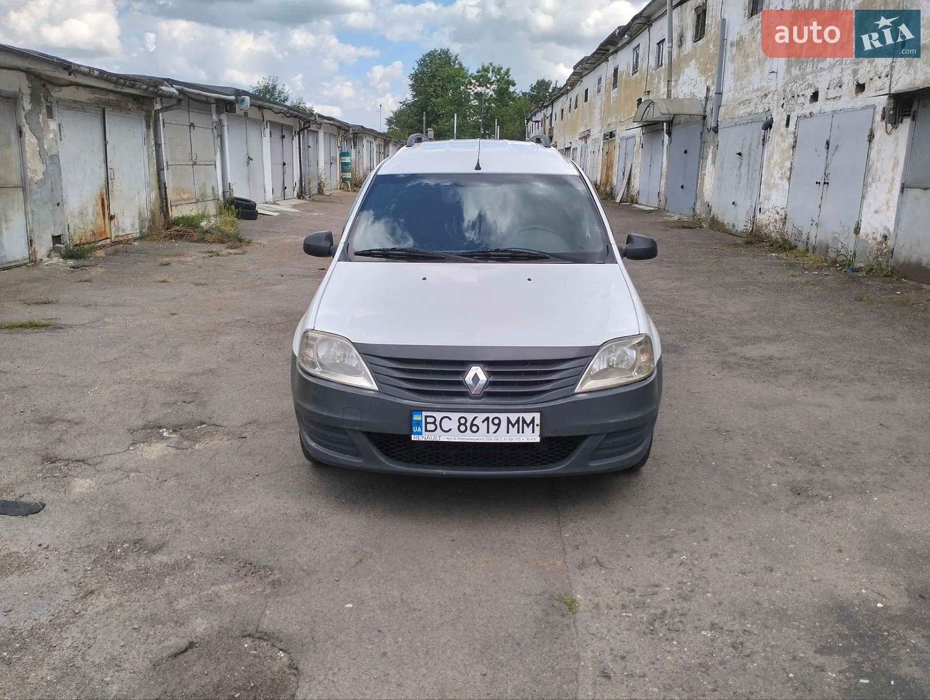 2011 Renault Logan - мініатюра 2
