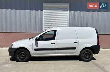 Грузовой фургон Renault Logan Van 2011 в 