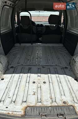 Грузовой фургон Renault Logan Van 2011 в 