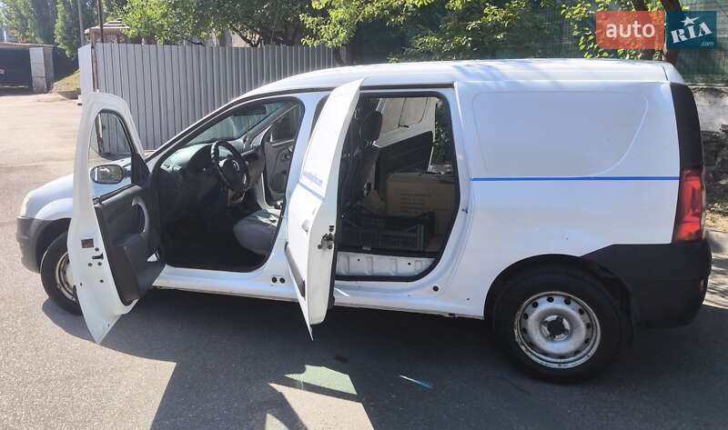 Вантажний фургон Renault Logan Van 2012 в Києві