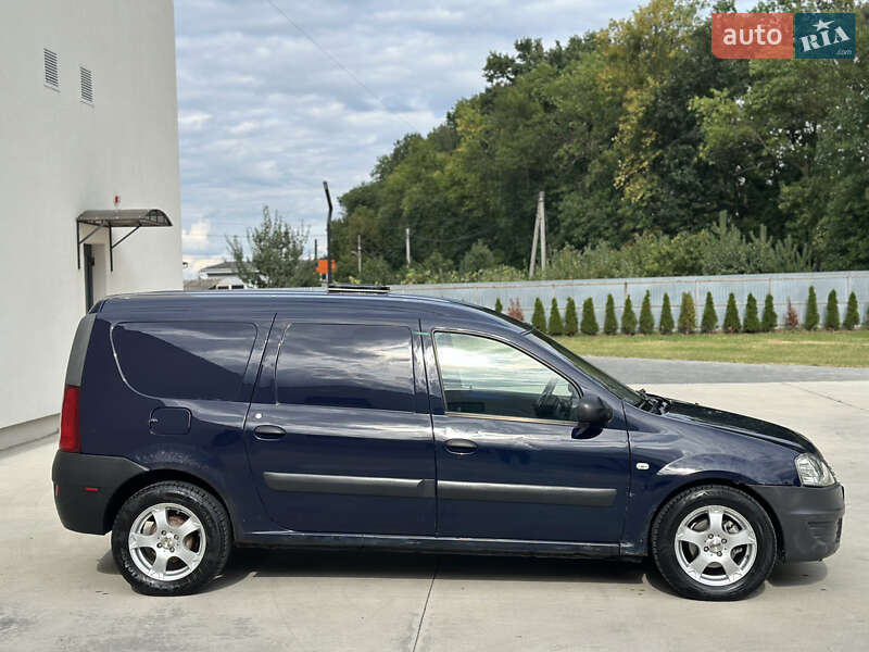 Грузовой фургон Renault Logan Van 2010 в Луцке фото 2 Грузовой фургон Renault Logan Van 2010 в Луцке
