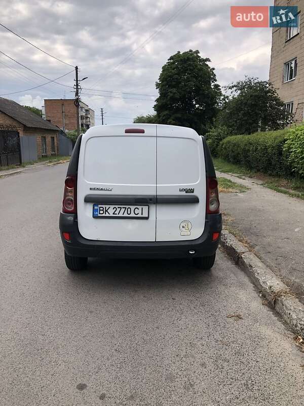Грузовой фургон Renault Logan Van 2012 в Луцке фото 2 Грузовой фургон Renault Logan Van 2012 в Луцке