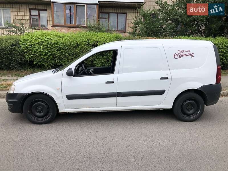 Грузовой фургон Renault Logan Van 2012 в Луцке фото 3 Грузовой фургон Renault Logan Van 2012 в Луцке