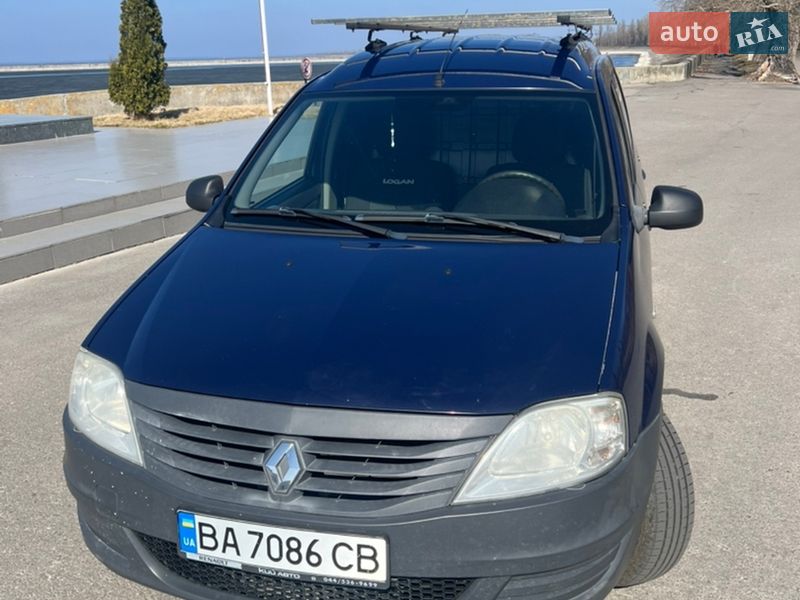 Грузовой фургон Renault Logan Van 2010 в Светловодске