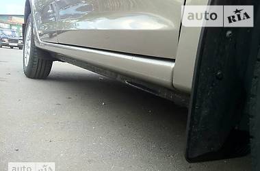 Седан Renault Logan 2013 в 