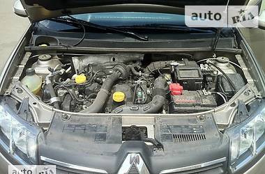 Седан Renault Logan 2013 в 