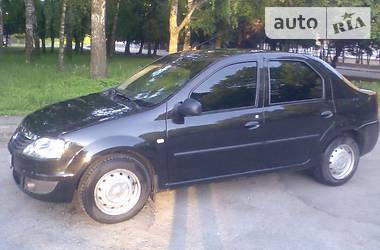 Седан Renault Logan 2010 в Львове