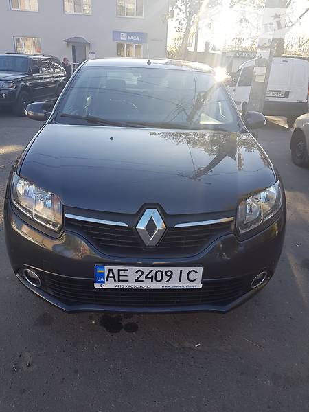 Седан Renault Logan 2016 в Одессе