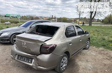 Седан Renault Logan 2015 в 
