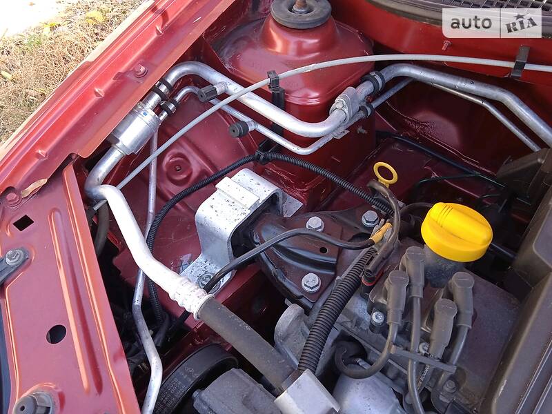 Седан Renault Logan 2012 в Запорожье фото 12 Седан Renault Logan 2012 в Запорожье