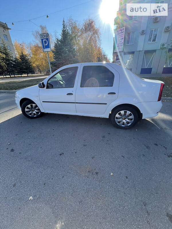 Седан Renault Logan 2010 в Краматорську фото 5 Седан Renault Logan 2010 в Краматорську