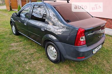 Седан Renault Logan 2009 в Ивано-Франковске