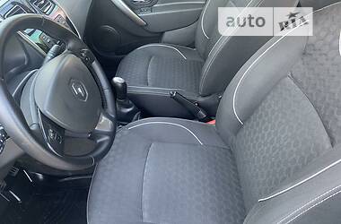 Седан Renault Logan 2014 в Котельві