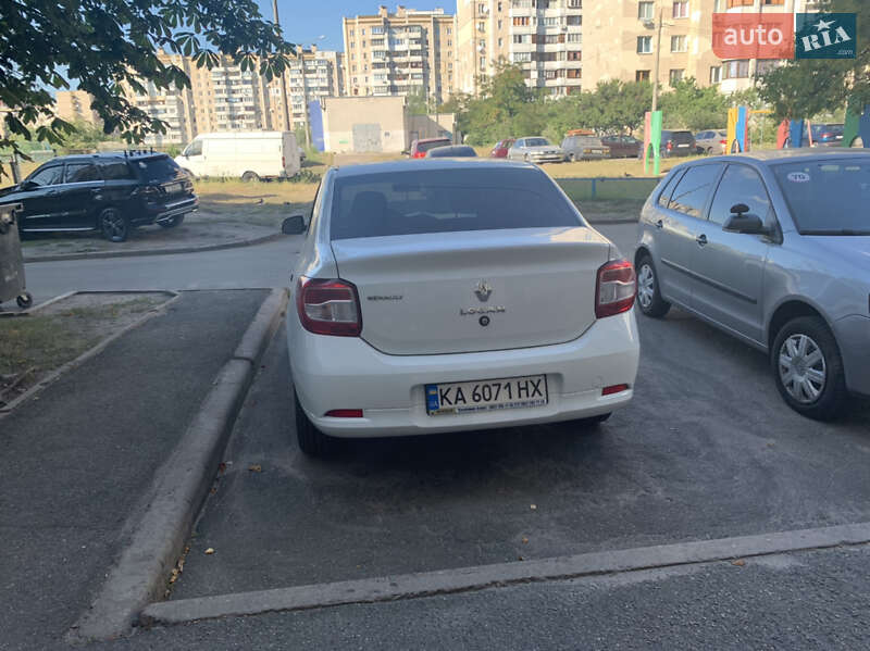 Седан Renault Logan 2013 в Киеве