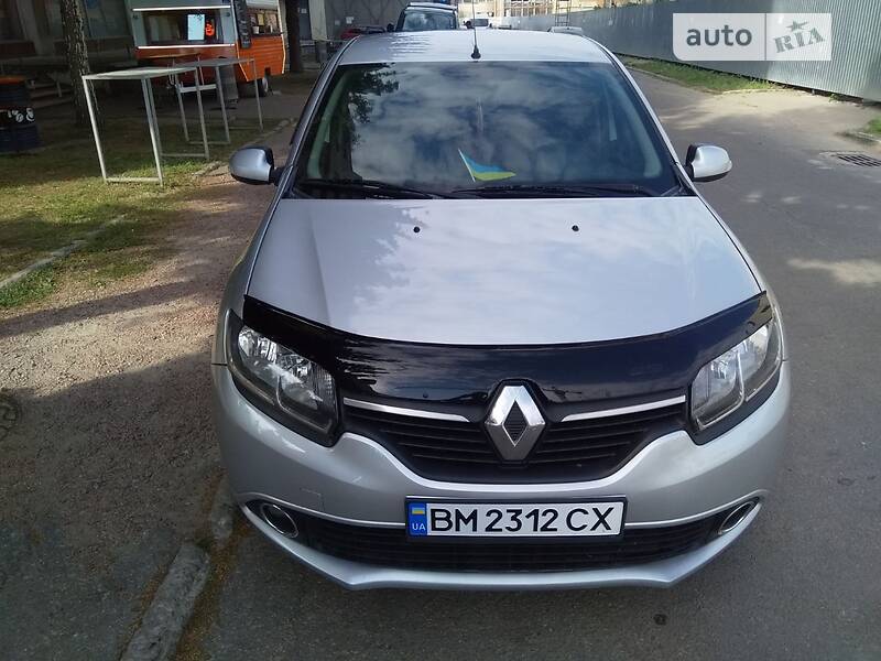 Седан Renault Logan 2013 в Сумах