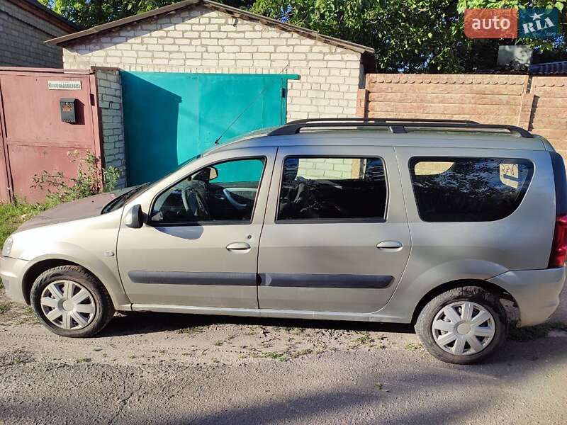 Renault Logan 2010