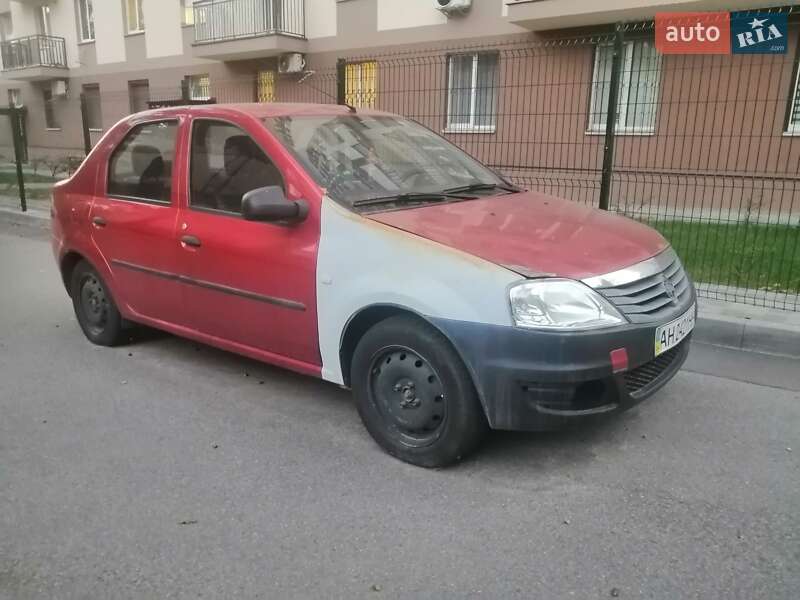 Седан Renault Logan 2010 в Киеве