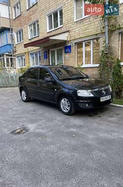 Седан Renault Logan 2011 в 